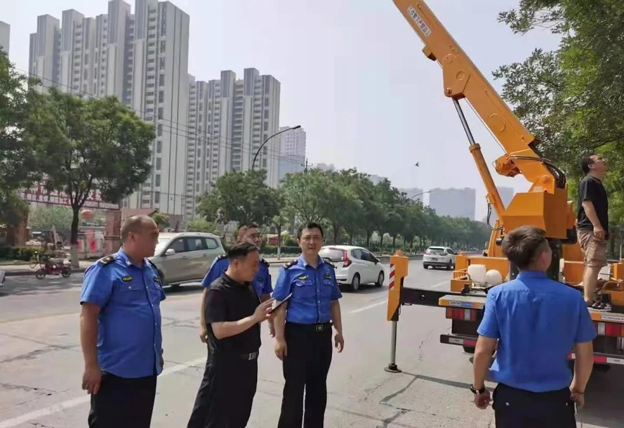 邯郸：大力整治凌乱架空线