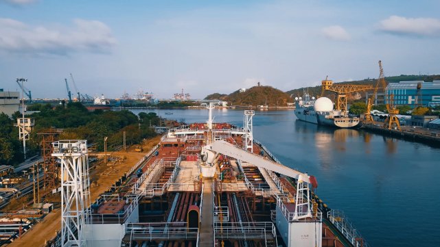 ӡ����־޽����ܷ��ۣ�����˫�����״��055��Ҫ��