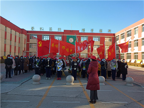 河北省唐山市韩城镇中学开展“扮靓校园，扮靓家乡”为民服务活动