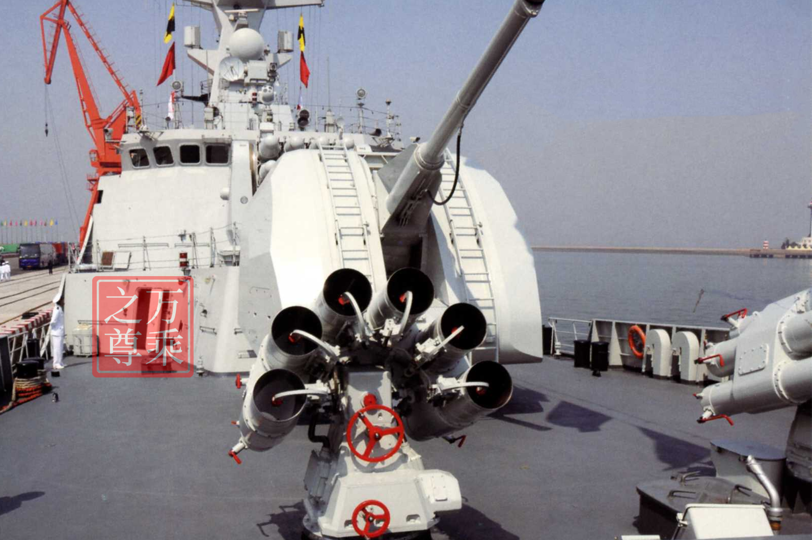 Խ��Խǿ���й�40����¿Ƽ�ͻΧ�����ƶ������ר�ҵ��۾�