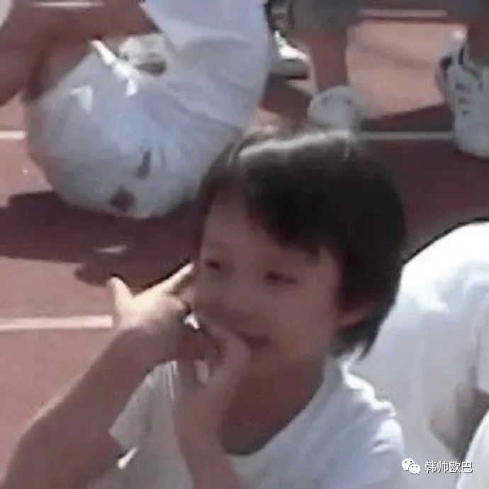 是什么情况呢,明明感觉已经都长大了,但好像又不是的男团爱豆