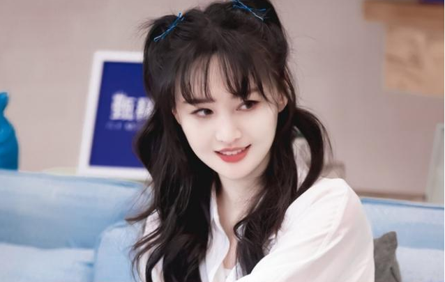 郑爽用过的水杯卖2500，知道原价后：是我不配拥