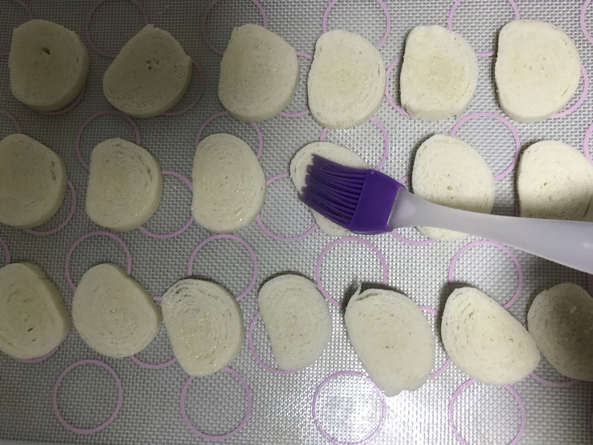 馒头吃不完，只需多加1步，酥脆可口，操作简单，大人孩子都爱吃