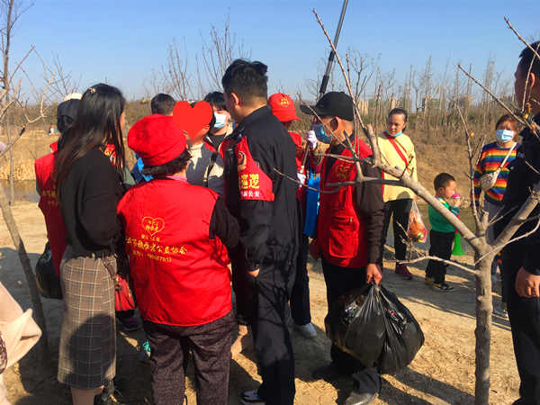 梅园虽好玩，孩子请带好