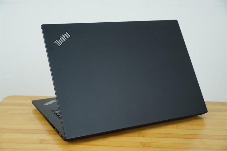 ThinkPad X390 4G版全解析：这个“小黑”有点不一样