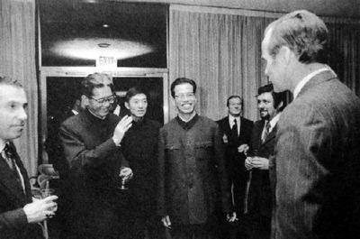 爱笑的乔冠华：拖垮克拉克，逗弄基辛格，他如何用外交对抗美国？