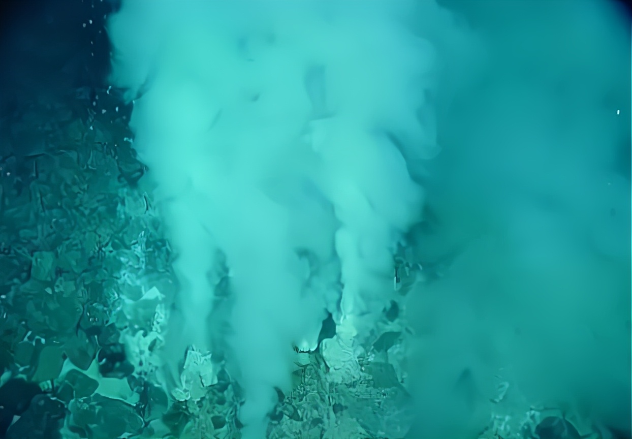 地球是怎麽防水的？為何水沒有全部滲入地下，而是留在地球表麵？