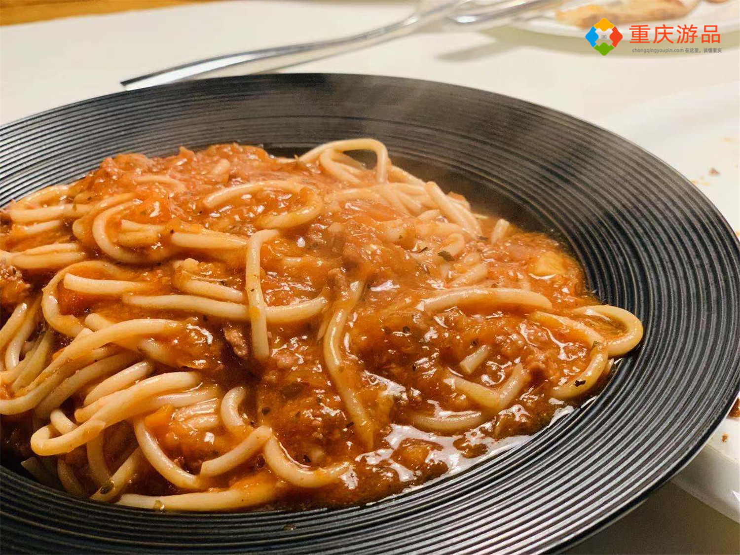 重庆百米高空上的餐厅：人均30元的高性价比，老板主动要求团购