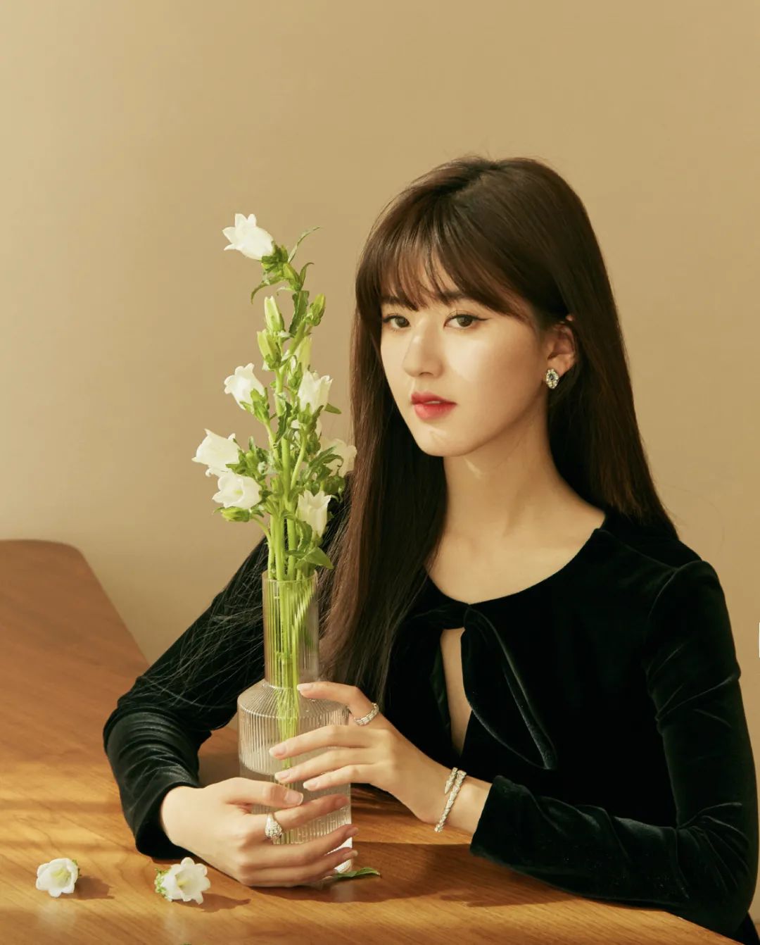 虞书欣lisa捆绑营销？