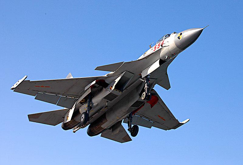 中国航母将搭配新型舰载机，综合性能倍增，装