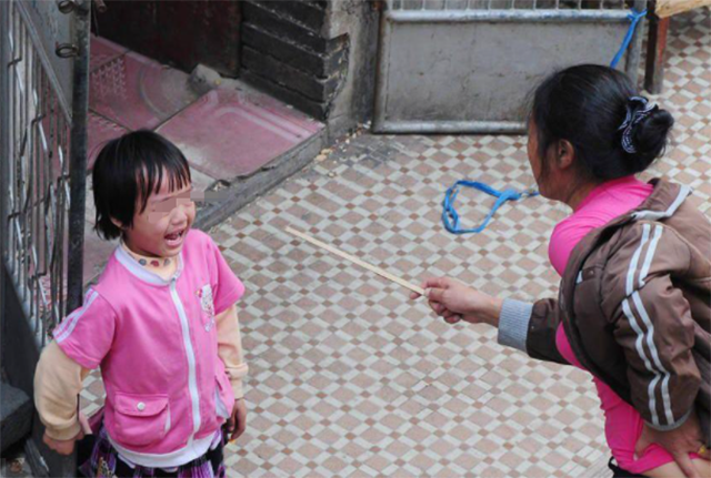 杜江的耐心，嗯哼的暖男气质：有教养的孩子背后是有教养的父母