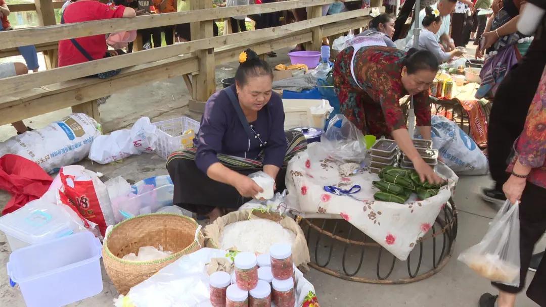 如哩金湾！乐堡啤酒联手取水少女选拔大赛，云过泼水节