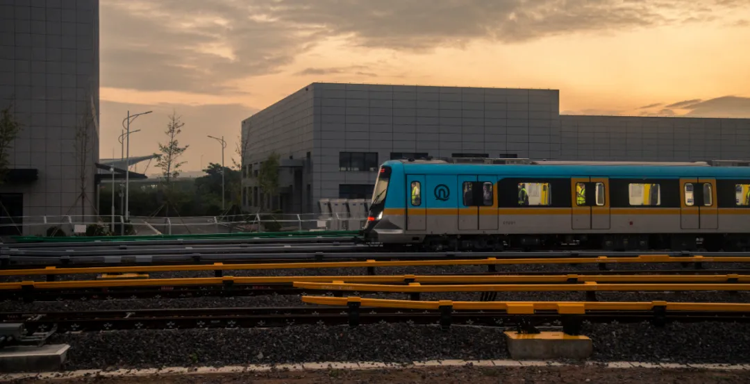 青岛地铁1号线北段、8号线北段试运行