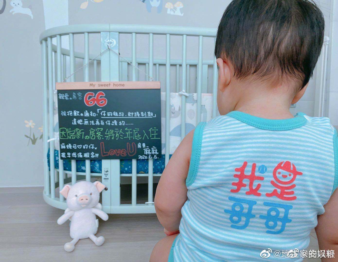 安以轩晒二胎孕肚照，豪门老公亲吻大肚，上一胎送老婆过亿豪宅