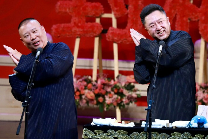 老郭又失去一员大将？于谦发文暗示要跳槽，网友：郭德纲又打你了