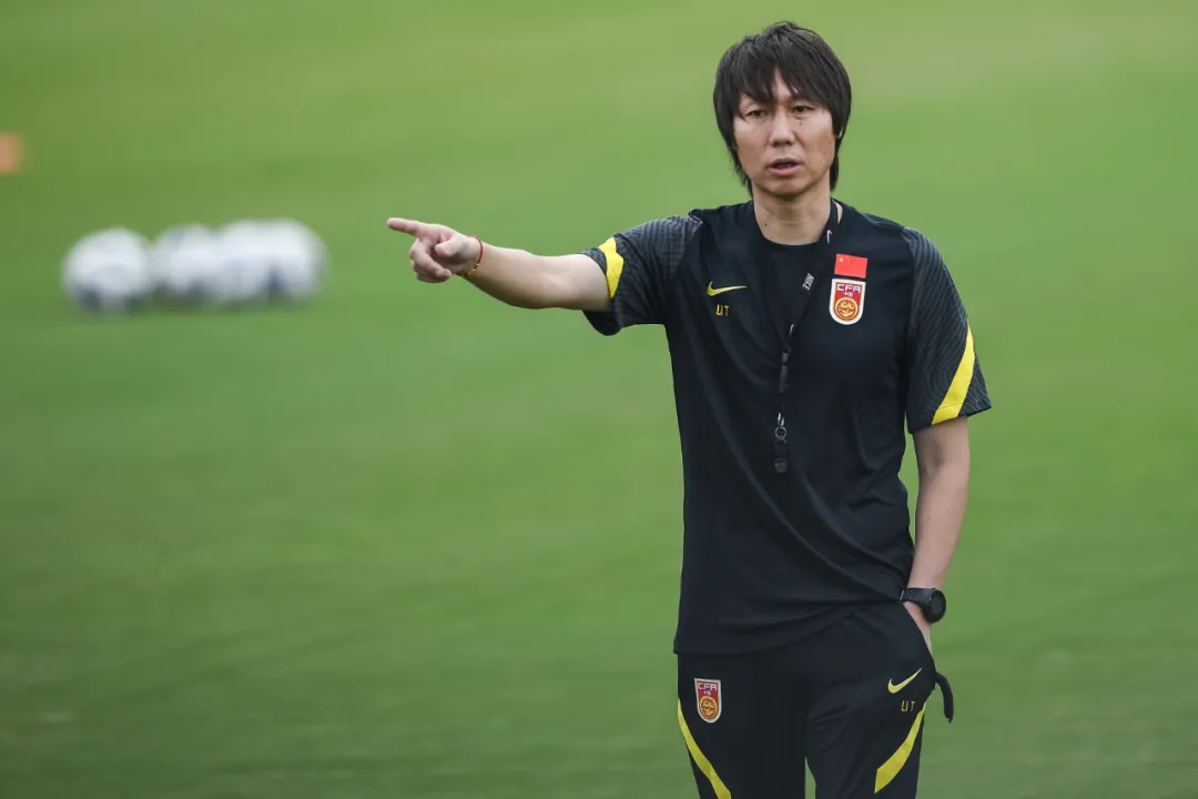 国足只能土帅带?李铁争议发言或成双刃剑