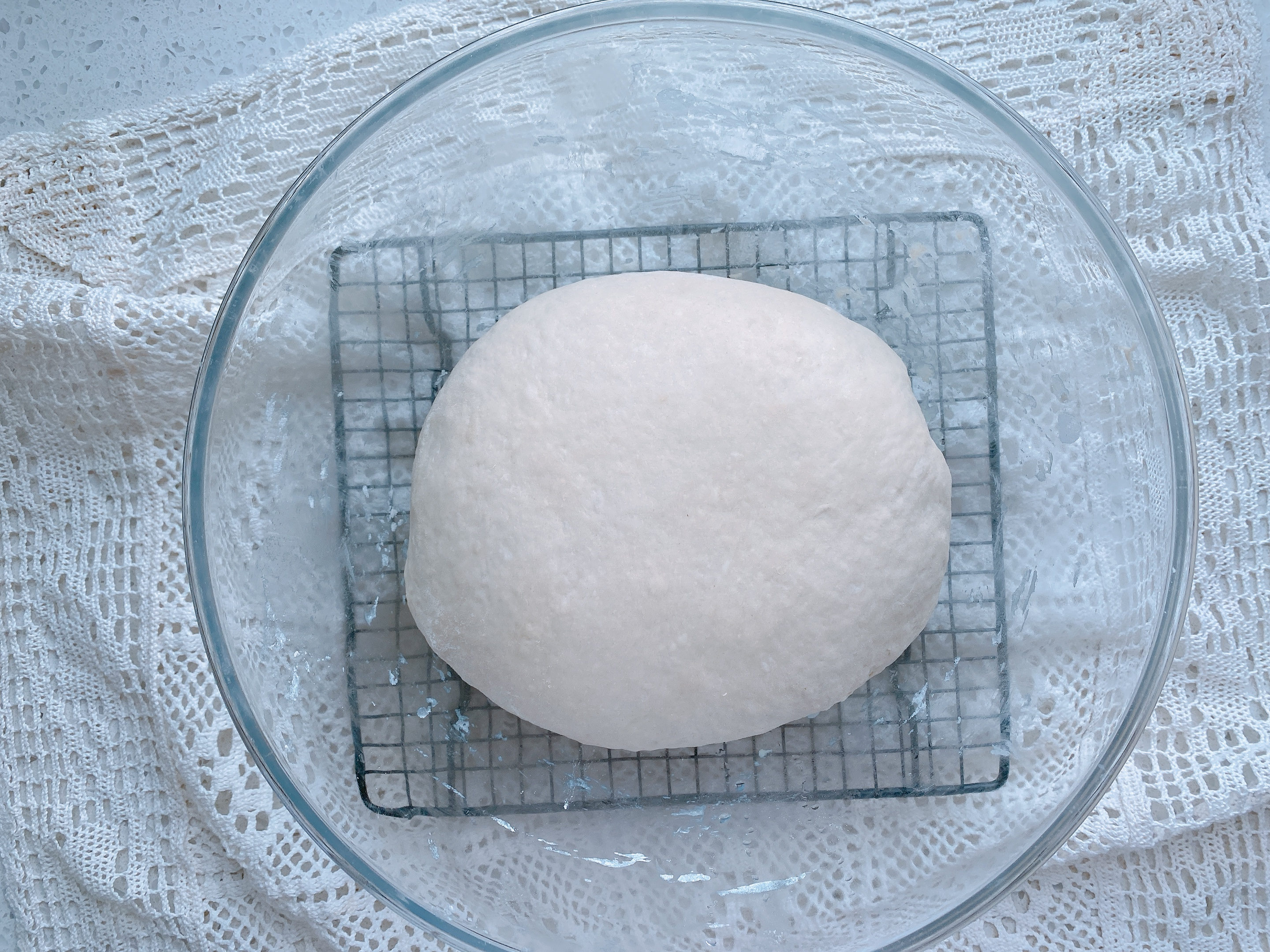 猪肉降价了自己在家做肉包，掌握3点，蓬松暄软，咬一口满嘴汤汁