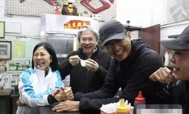 65岁周润发：人活到最明白时，终将归于平凡