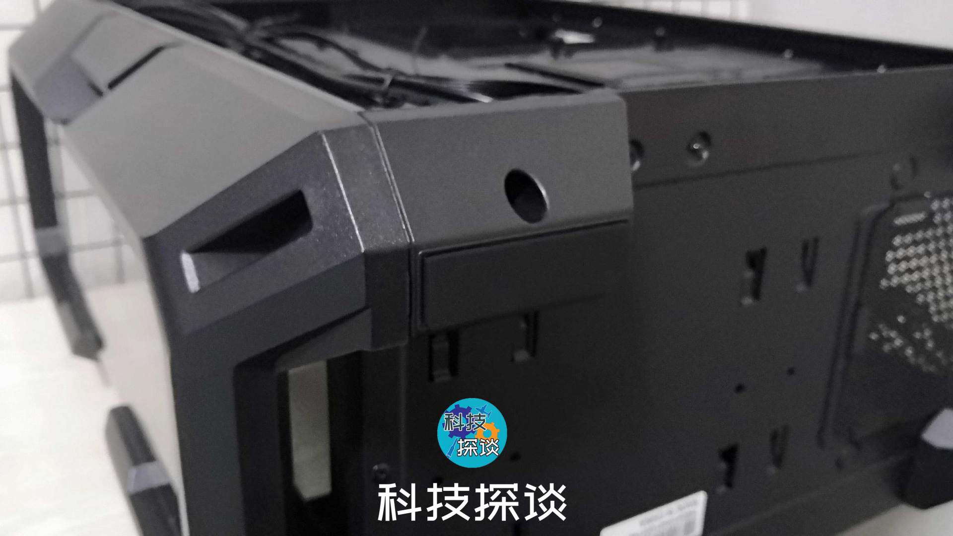 给主板搬个家，骨伽魔影i7中塔机箱和850w金牌电源装机记录