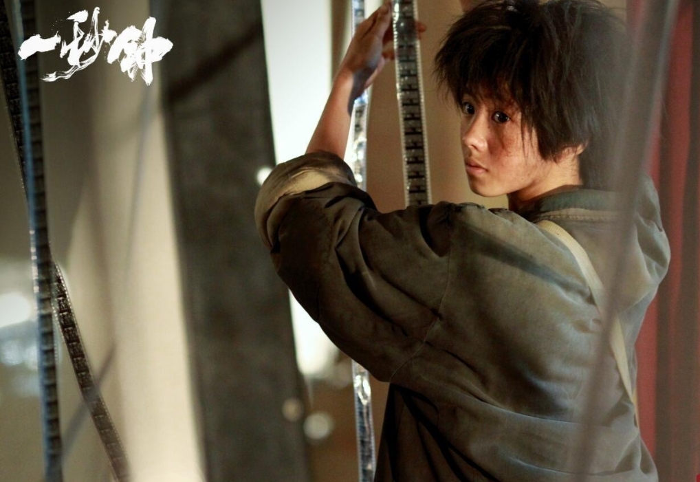 新谋女郎又被嘲？“出道”仅3天登顶级杂志，却遭评像某宝模特