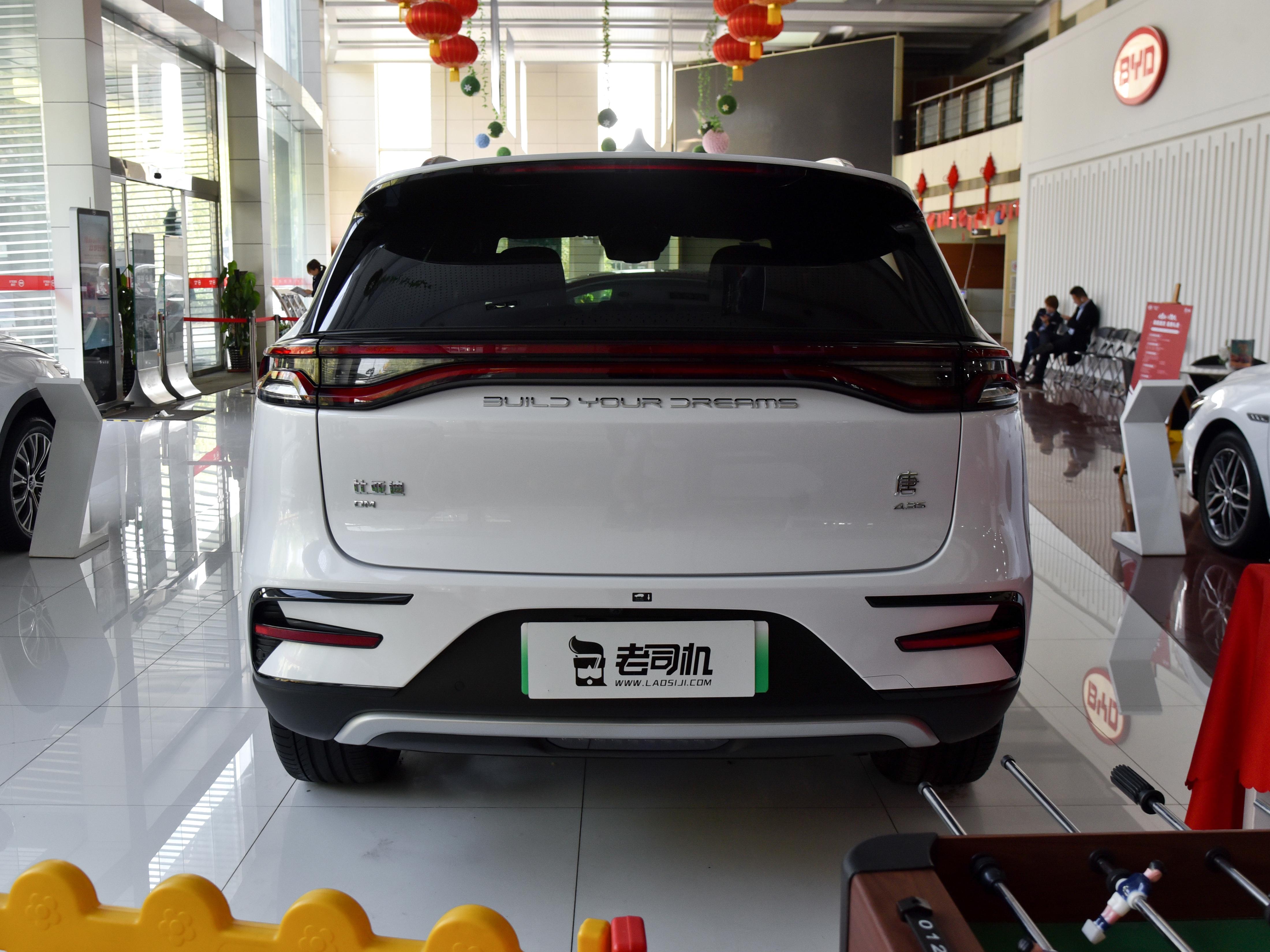 586马力的7座SUV，亲民价格超大的空间，油耗1.5L，实拍唐新能源