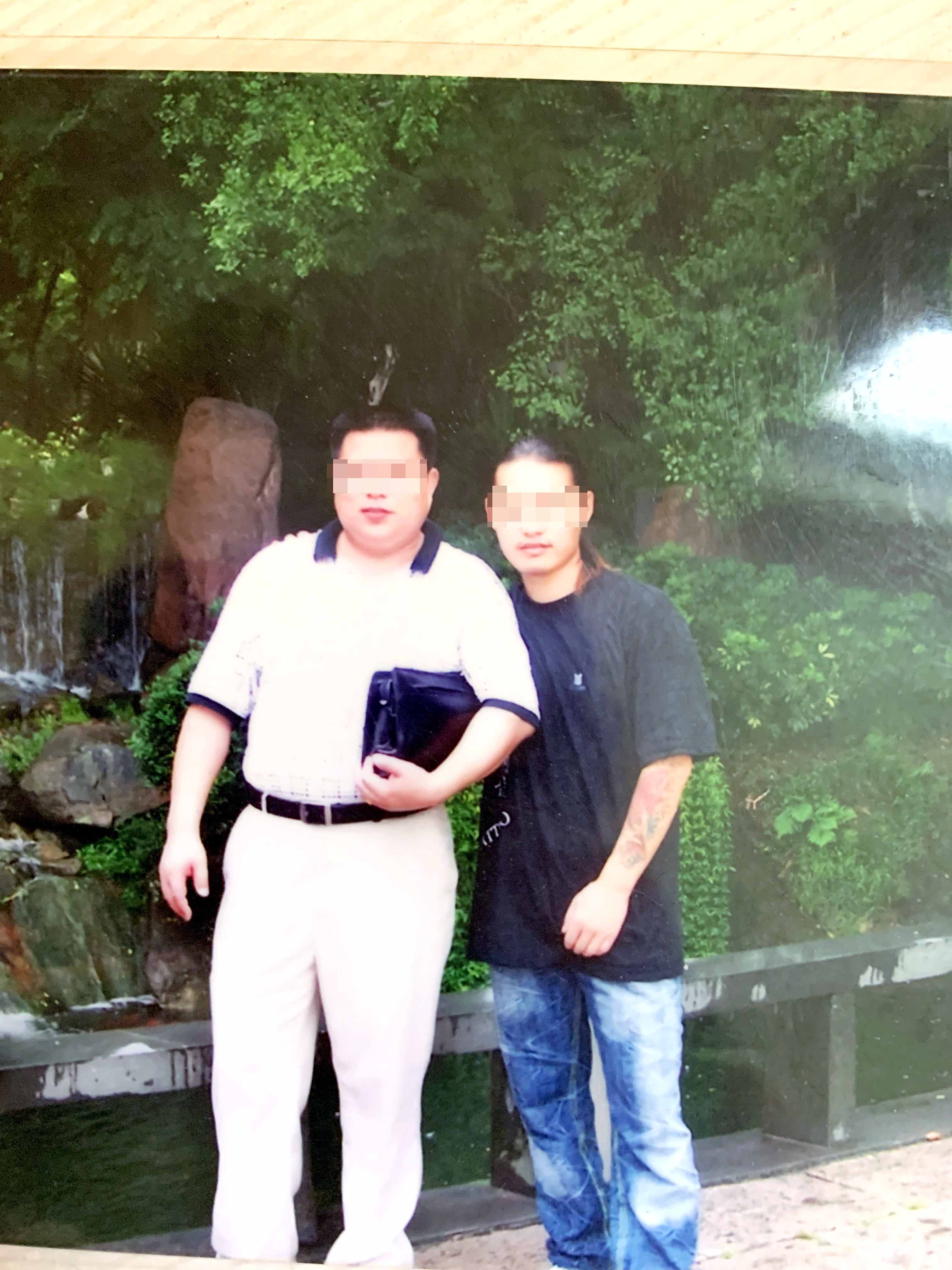 男子看守所病亡，家属起诉公安局看守所提224万国赔，病发摔倒同监舍友按7次门铃呼救，家属质疑延误治疗