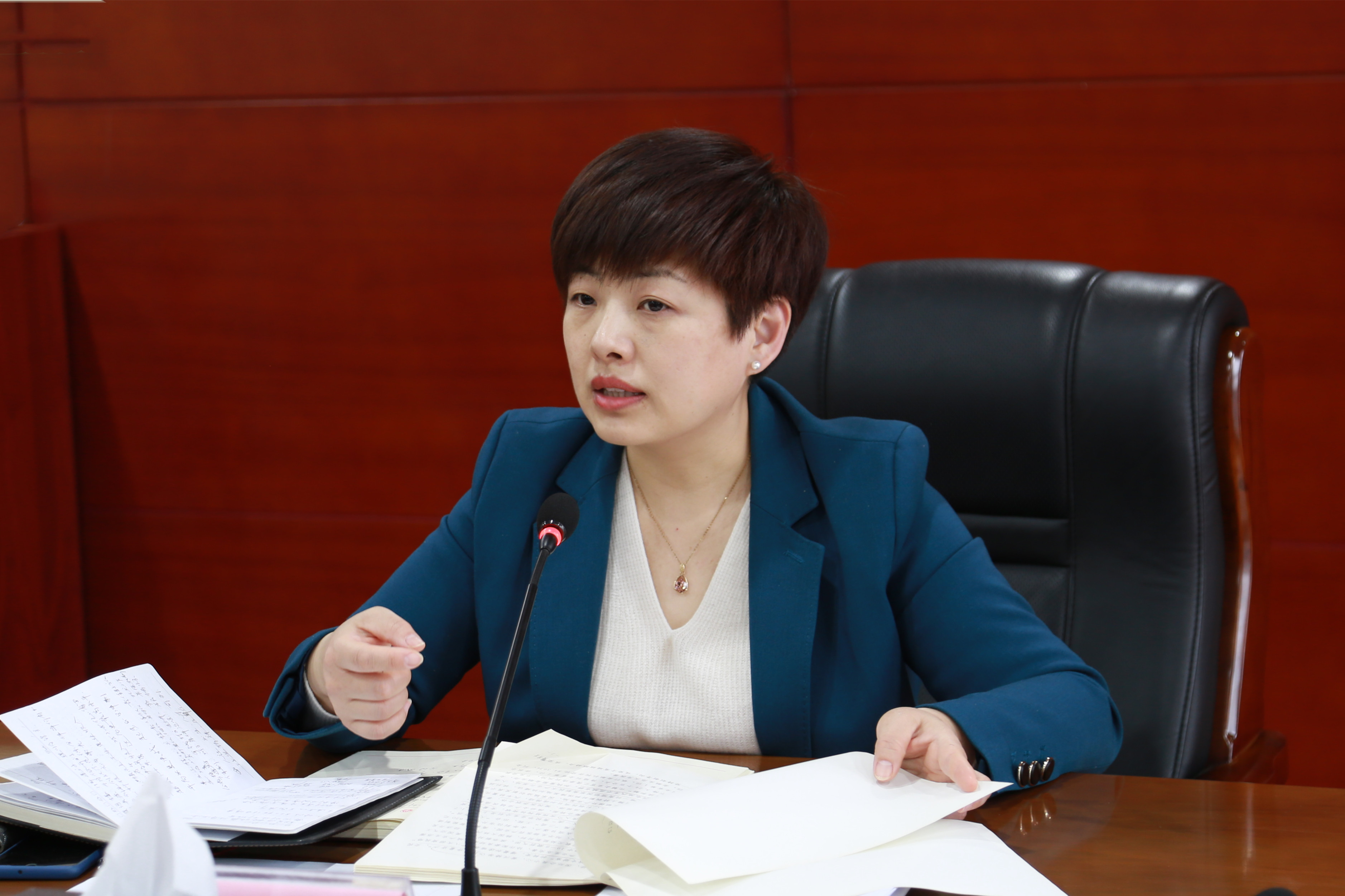 敢打敢拼敢夺冠 攻坚突破再出征丨市民政局召开专题会议传达学习全市