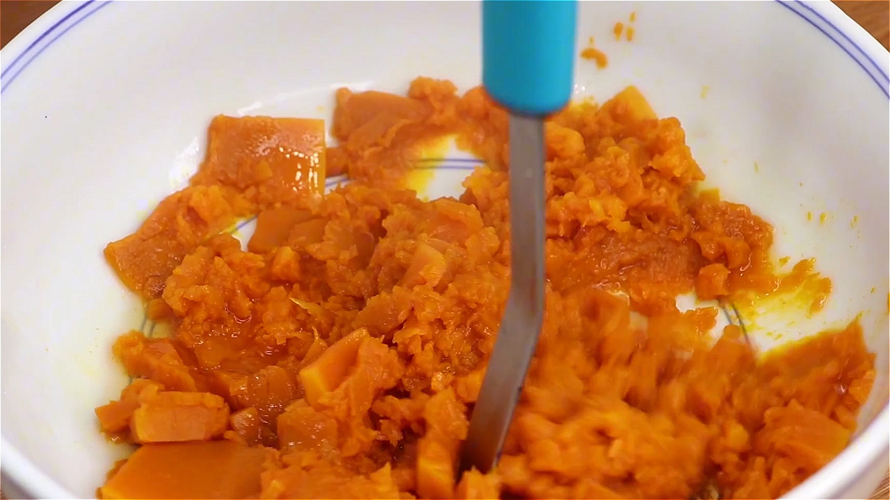 早餐不知道吃什么，试试用南瓜做，不油炸不用煎，健康营养又美味