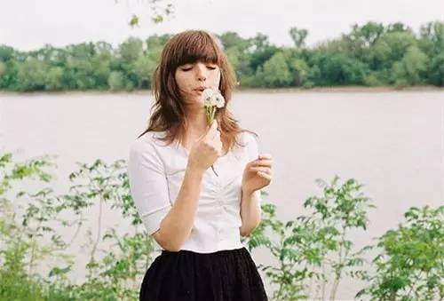 The journey illuminates such patting, true meeting is very good-looking