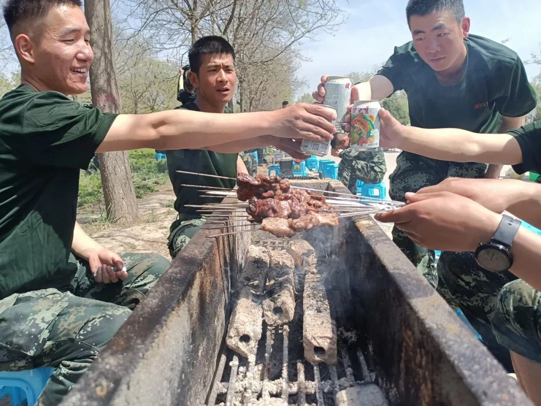 侯ܶѵѵʻԱѵӣӪBBQ һζ