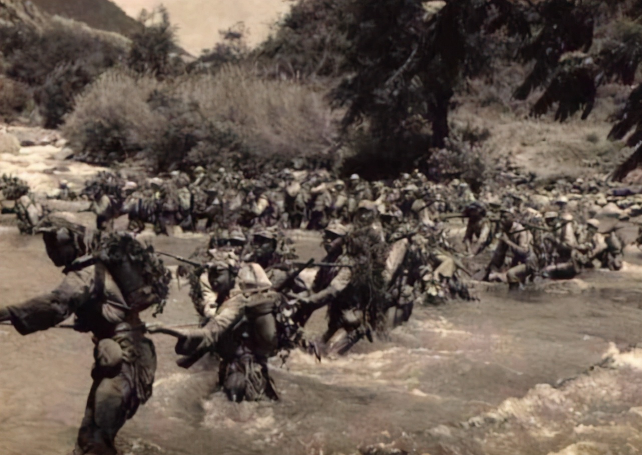 他17岁成为许世友的勤务兵，3年后，他成许世友