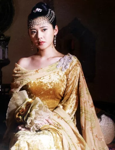 童话都不敢这么写，韩版“灰姑娘”秋瓷炫的异