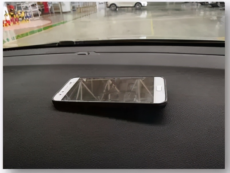 快自查，這些“危險(xiǎn)物品”你的車?yán)镉袥]有