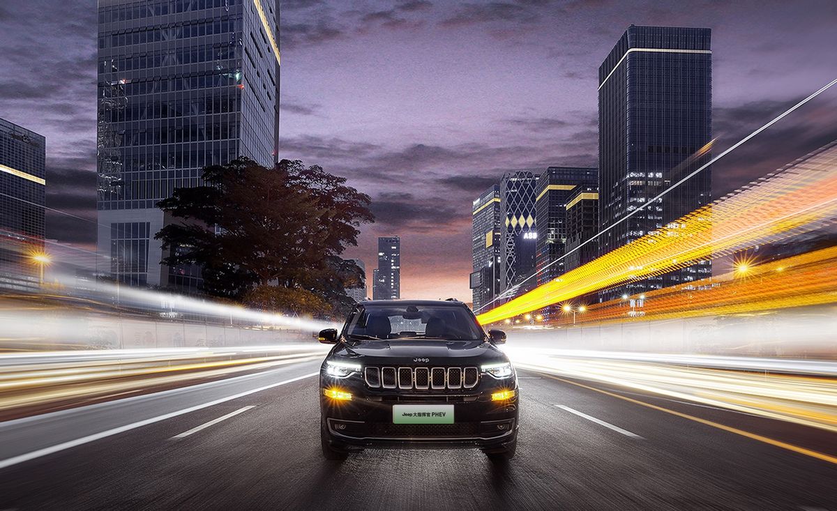 越80，越来电 Jeep牧马人4xe与Jeep新指南者领衔全系登陆上海