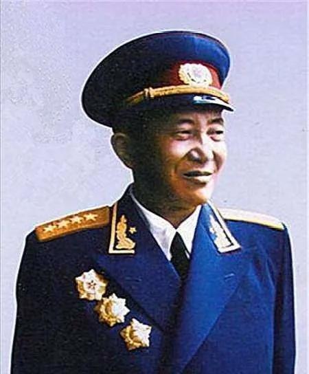 鄧小平復出后，憑著這幾位將領(lǐng)穩(wěn)定了軍隊的形勢，他們是誰呢？
