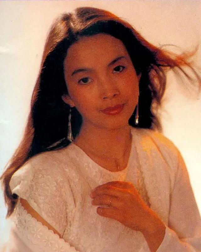张丰毅轻视亲儿子，转身沦为“继女奴”，吕丽萍报复手段堪称一绝