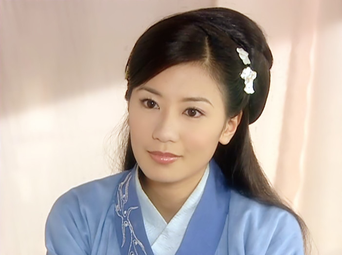 46岁贾静雯美丽依旧，放下爱恨与计较，如今的她活得令所有人羡慕