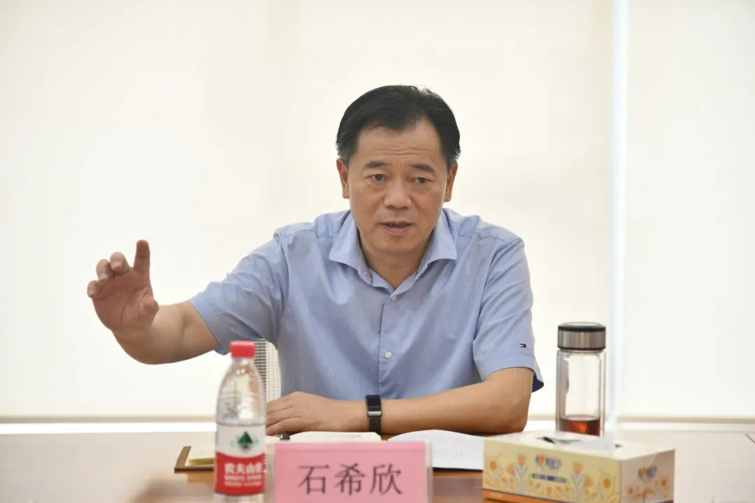 石希欣在怀化高新区走访调研挂点联系企业时指出 精准精细援企稳企恵企 增强企业内生动力竞争能力发展活力