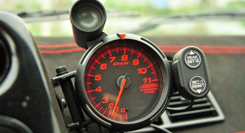 一马力等于一匹马的力？功率越大极速越高？别