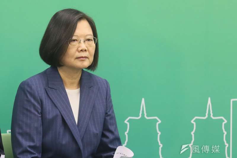 蘇貞昌滿意度�死亡交叉�，蔡英文即將換一面�擋箭牌�？