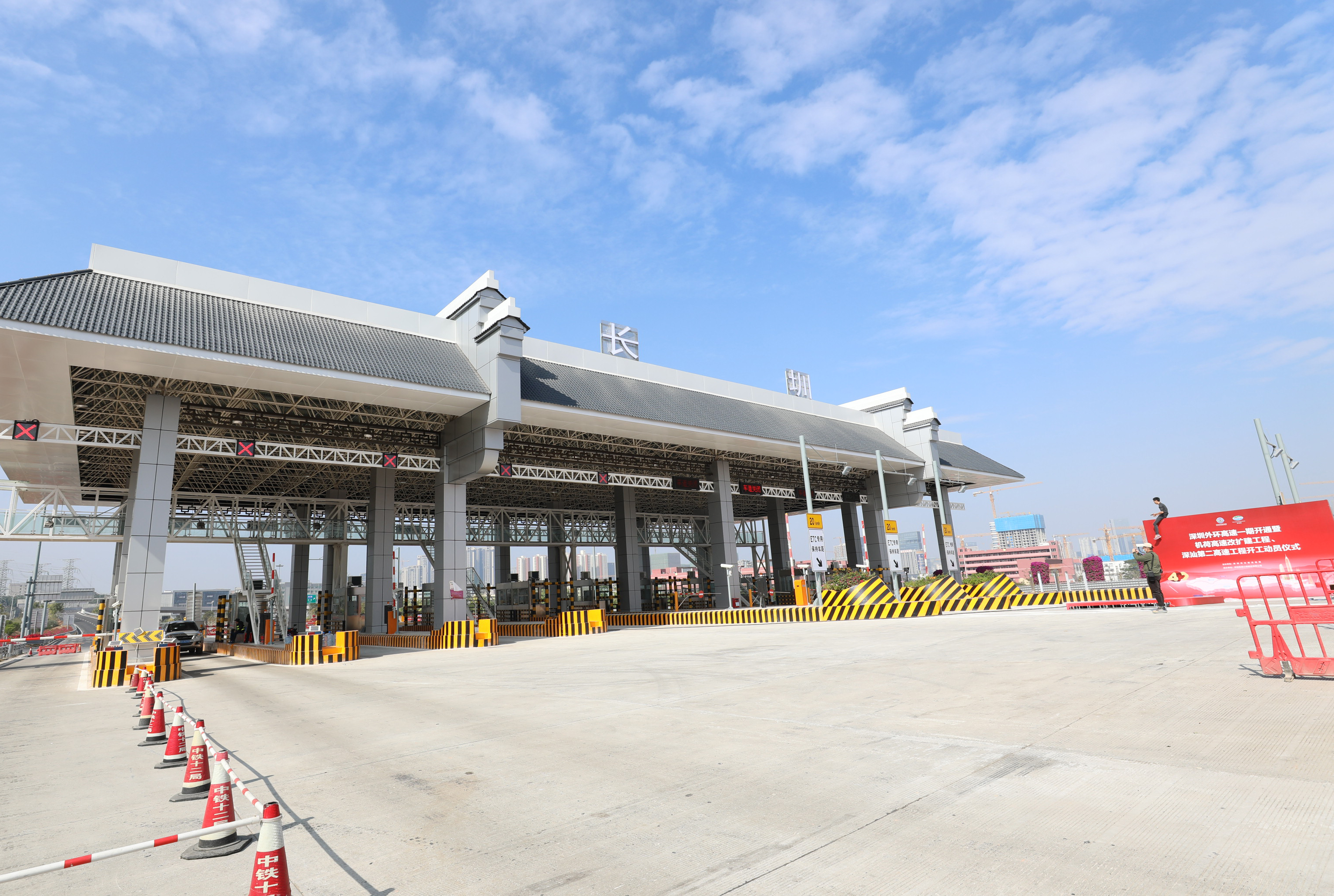 深圳一条新“东西大动脉”本月底通车，为全国