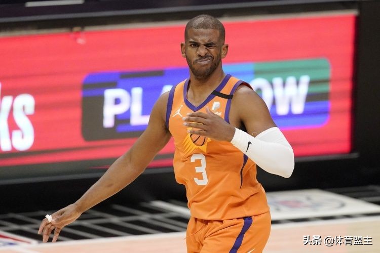 场均仅6分！韧带撕裂还敢索要天价合同，球迷：真把自己当KD了？
