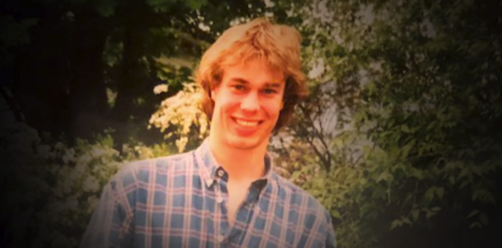 瑞典夫妻花12年为自闭症儿子建了座玻璃城堡：所