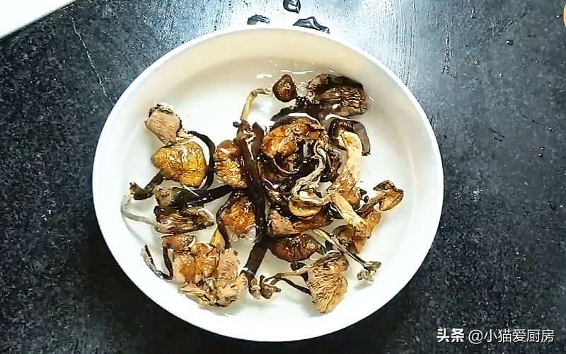 图片[4]-【猪肚烧鸡】新做法 味道更加鲜香好-起舞食谱网