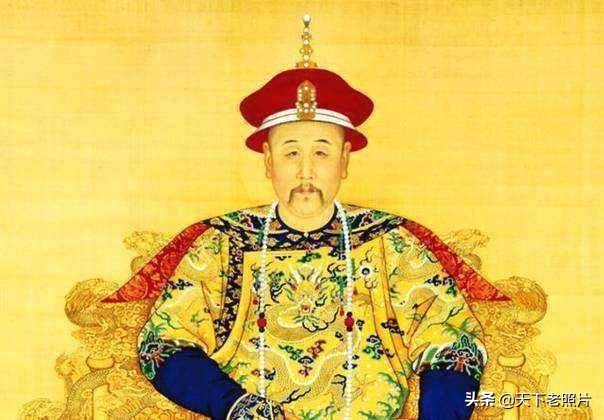 雍正皇帝真实相貌如何？画像和塑像那个更可信？