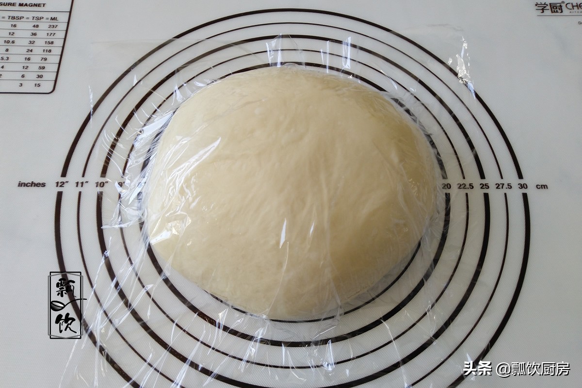 做面包，别只加牛奶鸡蛋，多加这两料，面包又软又香，太好吃了