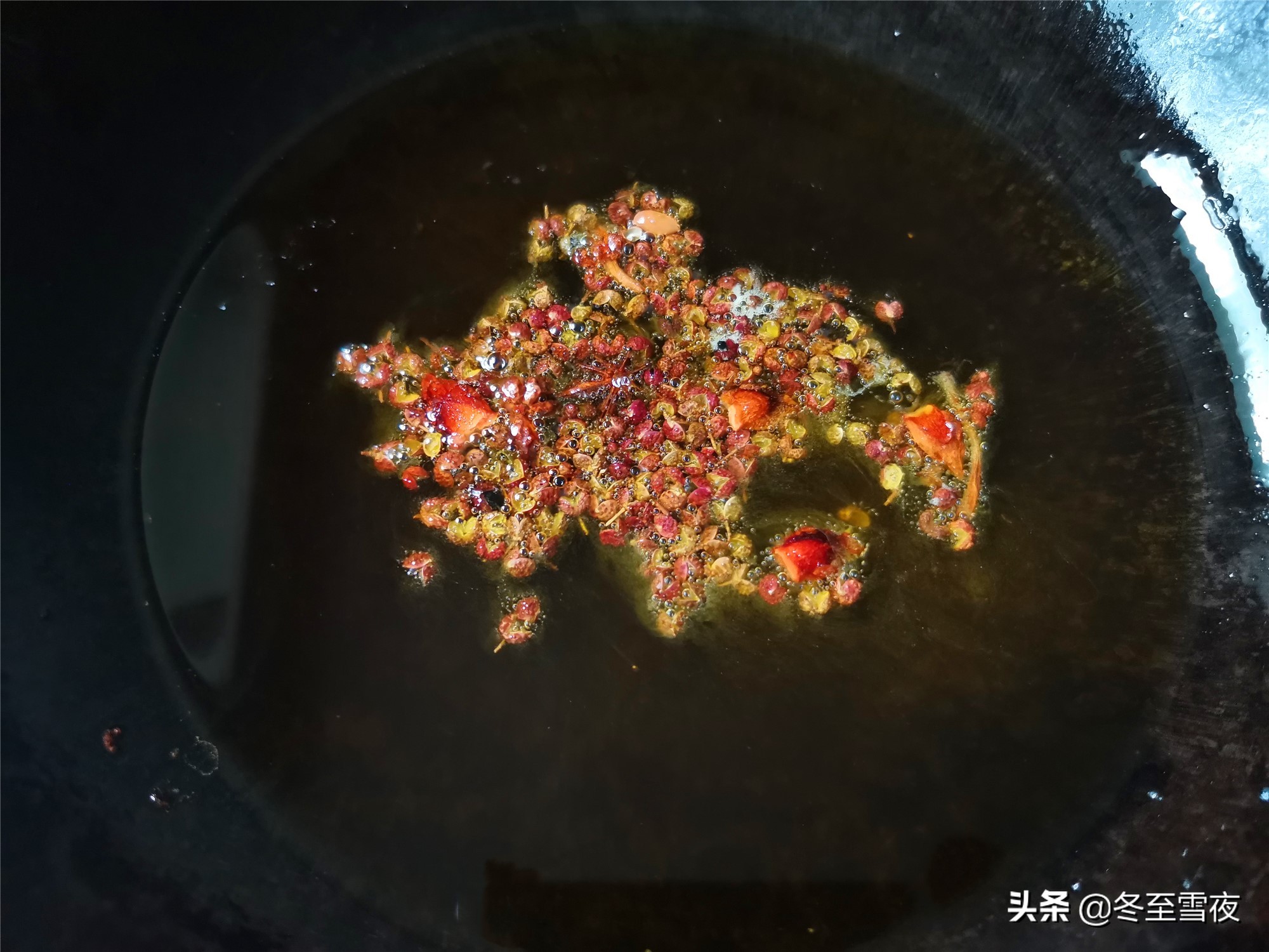 In autumn, it’s the time to make beef sauce. I will teach you how to make northeastern beef chili sauce instead of going to the supermarket.