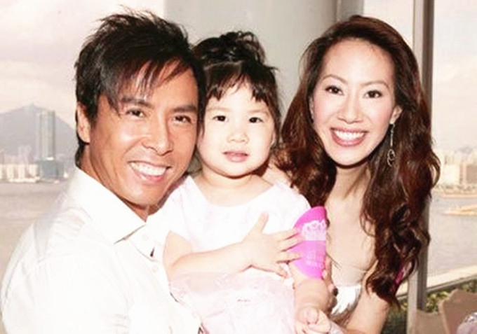 進娛樂圈？ 甄子丹女兒17歲生日，高調開社交賬號，分享跳舞MV