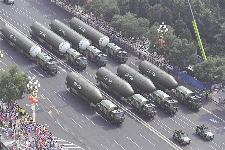 ����41�ɽ���ö�˵�ͷ�͵�ŦԼ��Ϊ�ζ���5B���Ǻ������м᣿