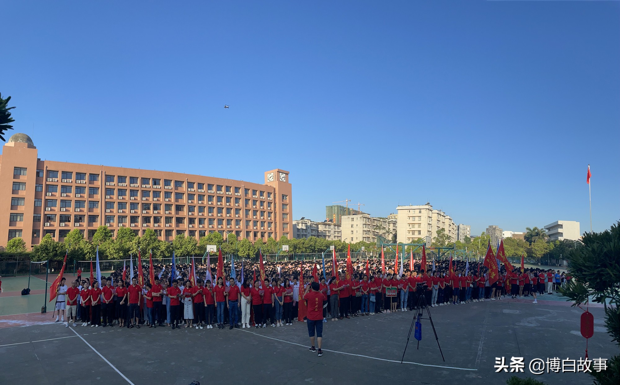 廣西縣中學(xué)舉行考前動(dòng)員大會(huì)!氣勢(shì)如虹(圖14) 廣西縣中學(xué)舉行考前動(dòng)員大會(huì)!氣勢(shì)如虹(圖14)